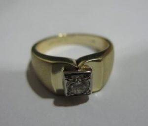 Žiedas Nr.12 (iš geltono, raudono arba balto aukso, su briliantu)