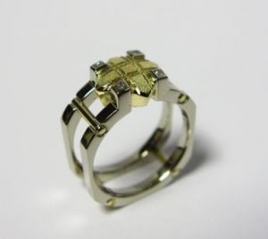 Žiedas Nr.5 (modernus, iš balto ir geltono aukso)